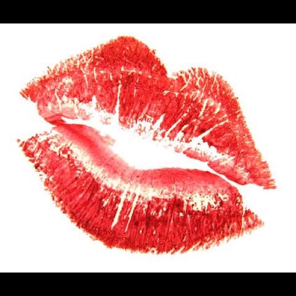 Meet your Posher, Nicole 💋 - Picture 8 of 8